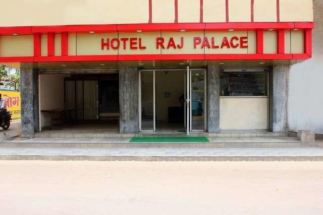 Raj Palace Hotel Órcsha Kültér fotó